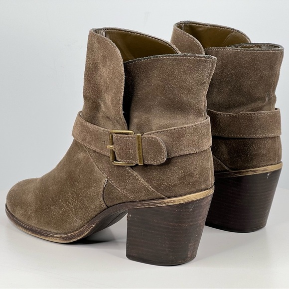 Suede Ankle Boots Booties BCBGeneration Taupe Brown Boho Bohemian Western Indie - Picture 4 of 15